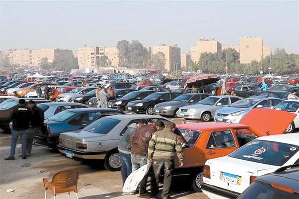 سوق السيارات المستعملة 