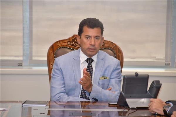 وزير الشباب والرياضة الدكتور أشرف صبحي