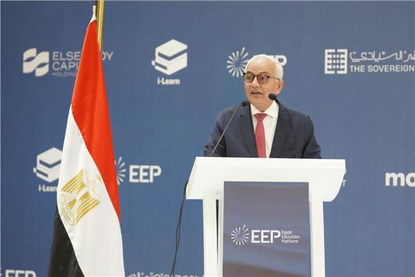  الدكتور رضا حجازي وزير التربية والتعليم 