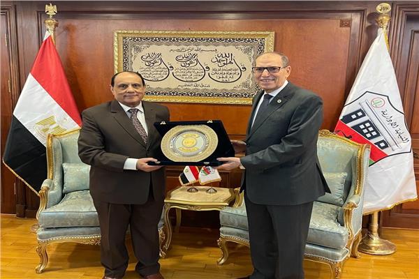 رئيس هيئة النيابة الإدارية ورئيس محكمة النقض
