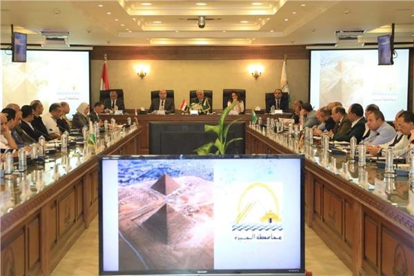 اللواء أشرف عطية محافظ أسوان خلال الافتتاح