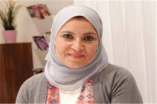  الدكتورة هبة قطب