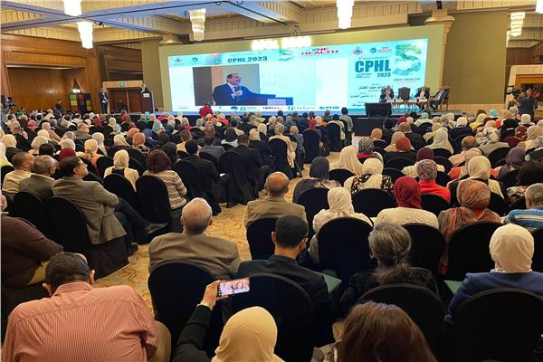 الدكتور عمرو قنديل مساعد وزير الصحة والسكان لشئون الطب