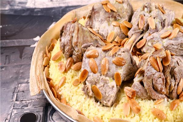 الطريقة الصحيحة لتحضير «المنسف» 