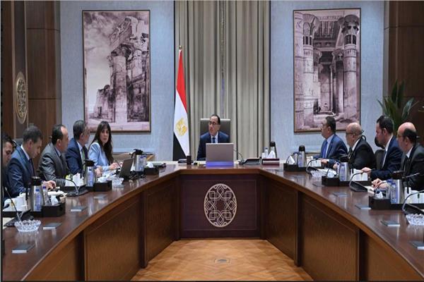  رئيس مجلس الوزراء
