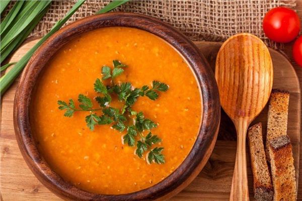 شوربة العدس