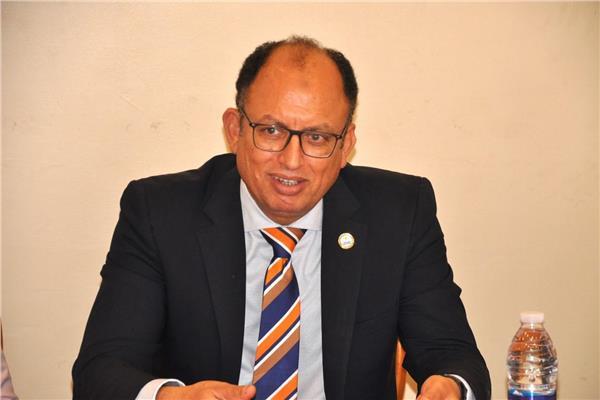 الدكتور السيد قنديل