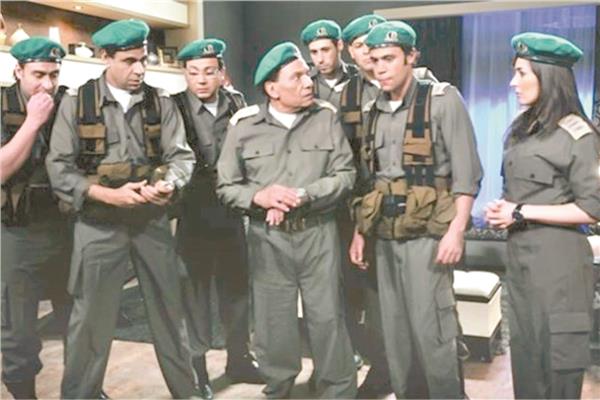 عادل إمام فى مشهد من مسلسل «فرقة ناجى عطا الله»
