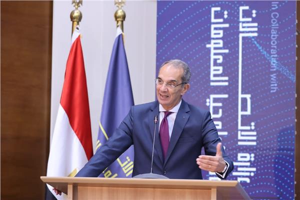  الدكتور عمرو طلعت وزير الاتصالات وتكنولوجيا المعلومات