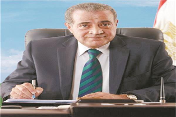  د. على المصيلحى وزير التموين