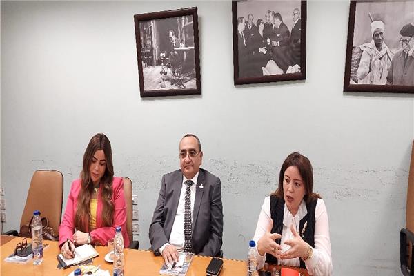 المشاركون في الندوة