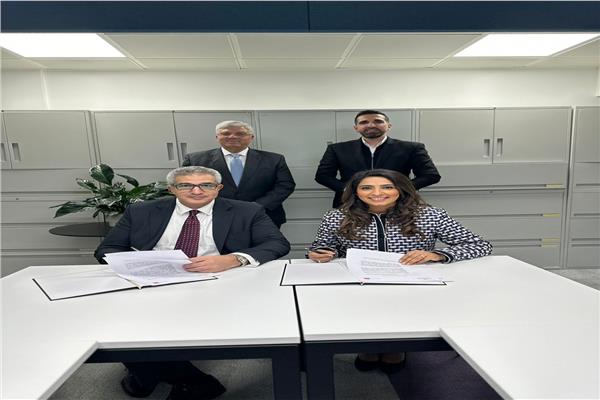 جانب من توقيع المذكرة