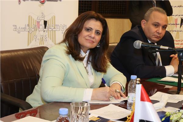 وزيرة الهجرة السفيرة سها جندي