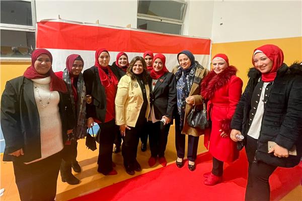 وزيرة الهجرة تتفقد مدرسة نجيب محفوظ في ميلانو الإيطالية   