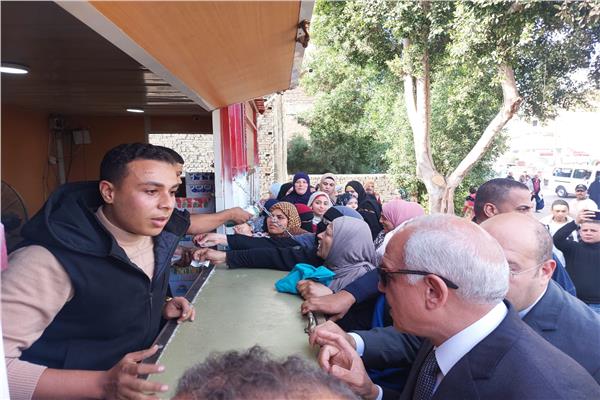 محافظ الجيزة وجانب من الجولة التفقدية