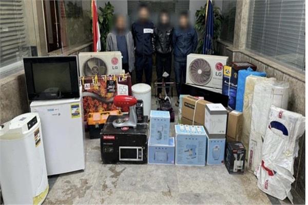 المتهمون والمضبوطات