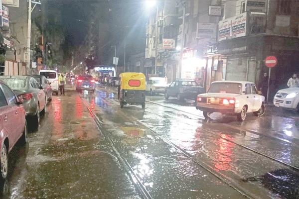 نوة قاسم تتسبب فى هطول الأمطار بالإسكندرية