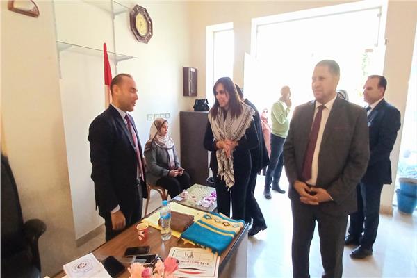 نائب محافظ البحيرة تتفقد عدد من لجان الإنتخابات الرئاسية 