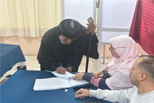الانبا مرقس مطران شبرا الخيمه