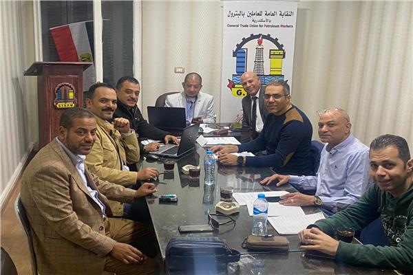 غرفة العمليات الفرعية للنقابة العامة للعاملين بالبترول