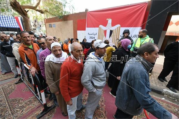استمرار التوافد على اللجان للتصويت في الانتخابات الرئاسية