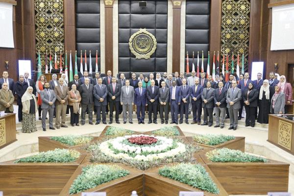 د. عمرو عزت سلامة والحضور فى افتتاح مؤتمر «أطر المؤهلات وجامعات الجيل الرابع»