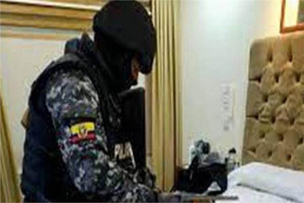  سجن 16 موظفاً في الإكوادور بينهم قضاة