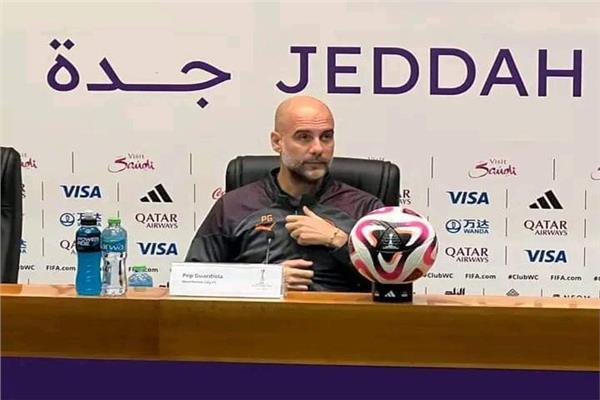 الإسباني بيب جوارديولا مدرب مانشستر سيتي