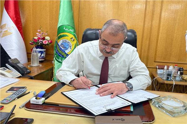 اللواء شريف فهمي بشارة محافظ الإسماعيلية