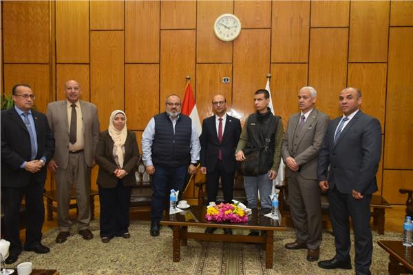 الدكتور أحمد المنشاوي رئيس جامعة أسيوط