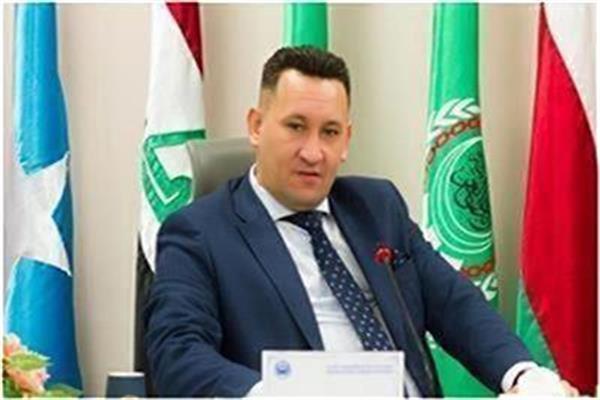 الدكتور أشرف غراب  الخبير الاقتصادي