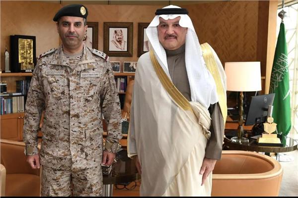 السفير أسامة بن أحمد نقلي والعميد الركن عبدالكريم بن عبدالرحمن السديس