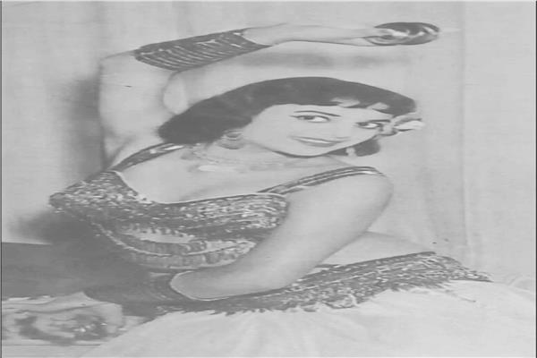 الطالبة الراقصة سوزي خيري