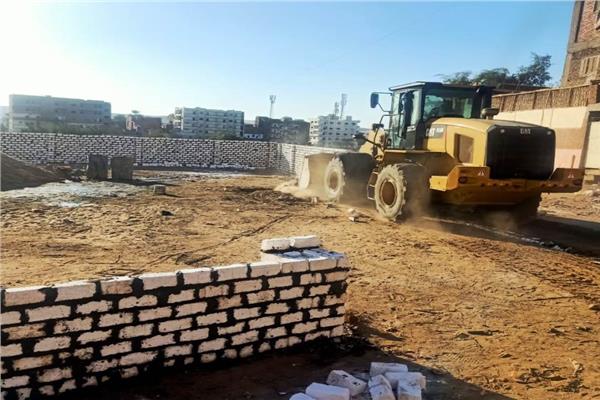  تنظيم الحملات لإزالة التعديات والإشغالات 