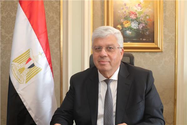 أيمن عاشور  وزير التعليم العالي