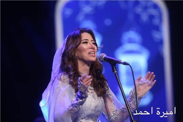 المطربة أميرة احمد