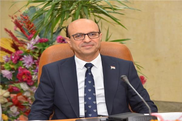 الدكتور أحمد المنشاوي رئيس جامعة أسيوط