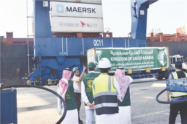 المساعدات السعودية في طريقها إلى قطاع غزة 