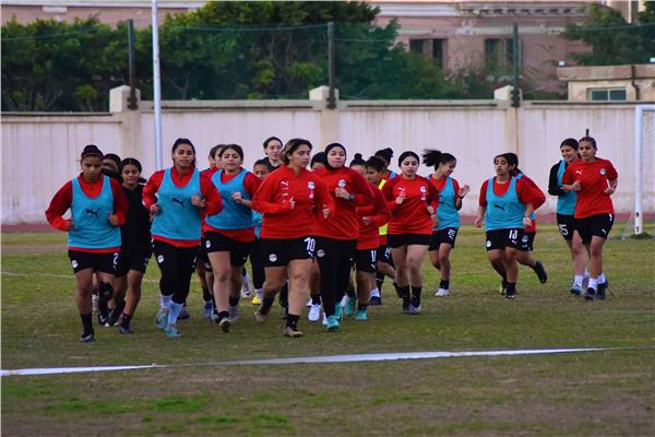 منتخب الناشئات