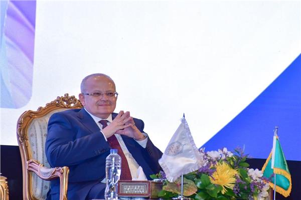 الدكتور محمد الخشت رئيس جامعة القاهرة
