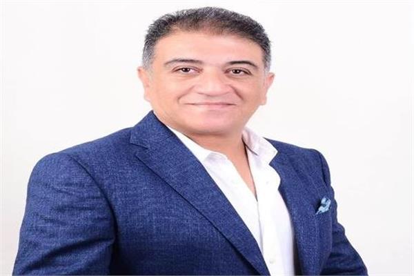 الدكتور خالد مهدي