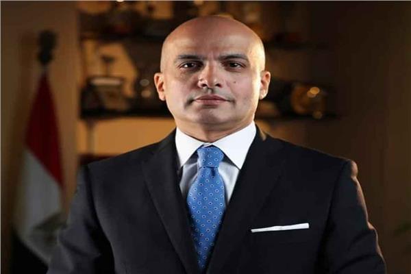 د. محمد ضياء زين العابدين رئيس جامعة عين شمس