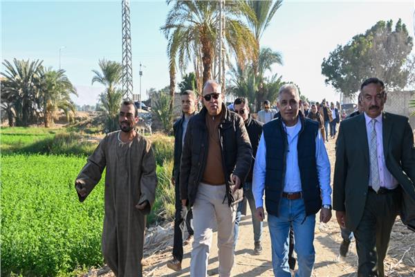 وزير الري خلال الجولة
