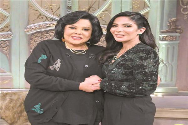 منى زكى وإسعاد يونس