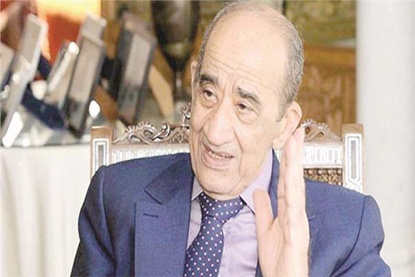 إطلاق جائزة سنوية باسم د. على السمان