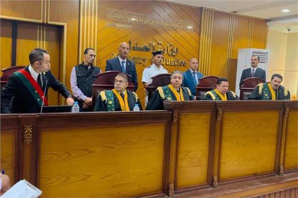 هيئة المحكمة برئاسة المستشار سامح عبدالحكم