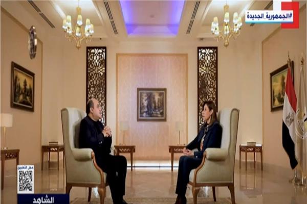 وزيرة الثقافة