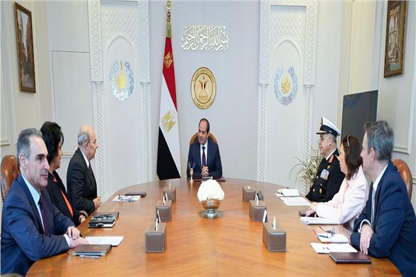 الرئيس السيسي خلال الاجتماع