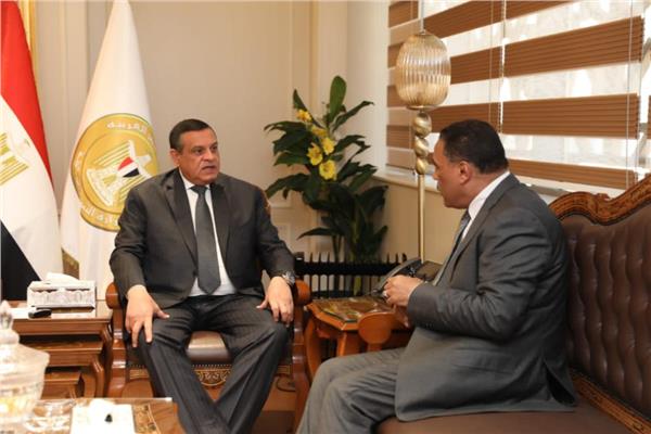 وزير التنمية المحلية 