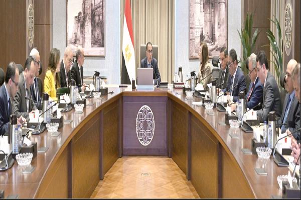 د. مصطفى مدبولى خلال اجتماع بحث تفعيل قانون التصالح
